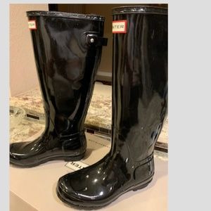 Hunter Original Tall Gloss Buckle Strap Rain Boots